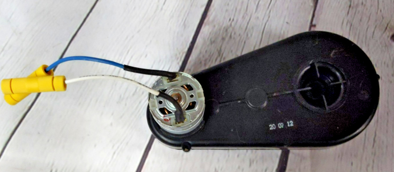 Kid Trax 6 Volt Motor Gearbox with Quick Connector for Many Ride-Ons!