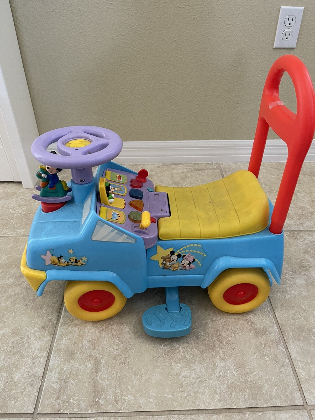 Kiddie land Disney Mickey Mouse Ride On