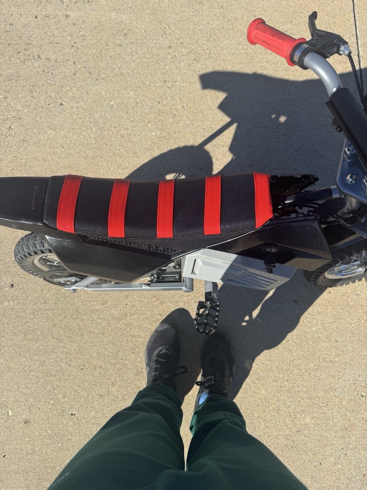Razor Electric Battery Operated Ride-On Dirt Bike Black Red