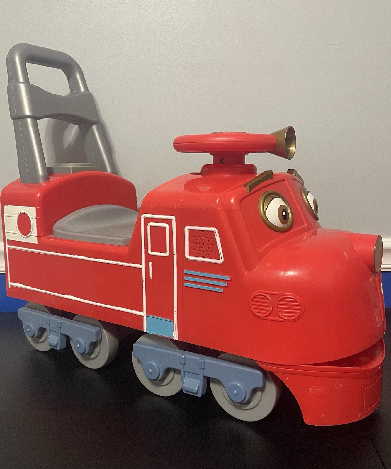 LEARNING CURVE CHUGGINGTON WILSON RIDE-ON TODDLER PUSH PLAY LARGE TOY W/ SOUNDS
