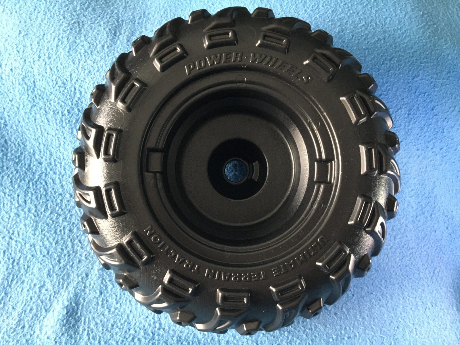 POWER WHEELS Ultimate Terrain Traction Right Tire J8472-Q801-02 NEW