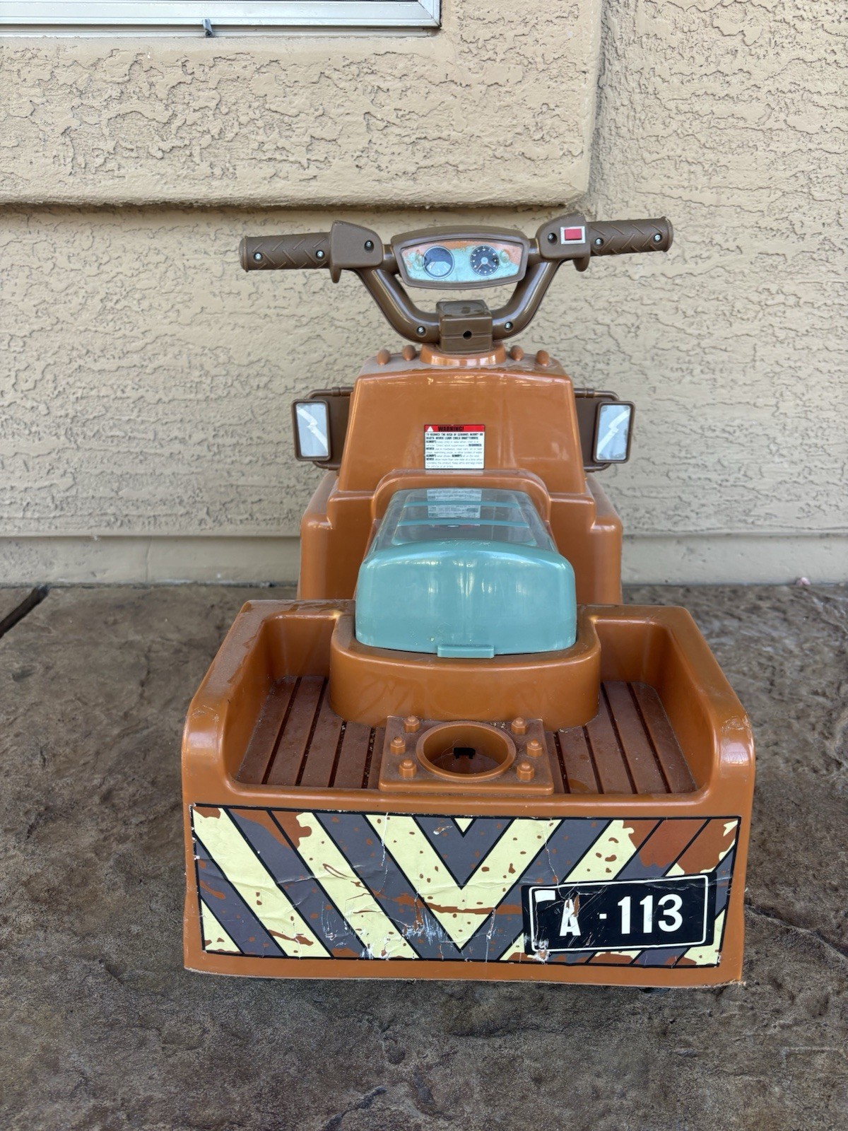 Disney Pixar Tow Mater Ride-On Toy Electric Power Truck w/ Charger
