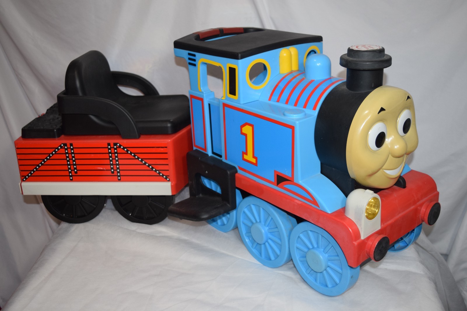 Peg Perego Thomas Tank Engine Train Ride On With Coal Car Battery Charger GUC