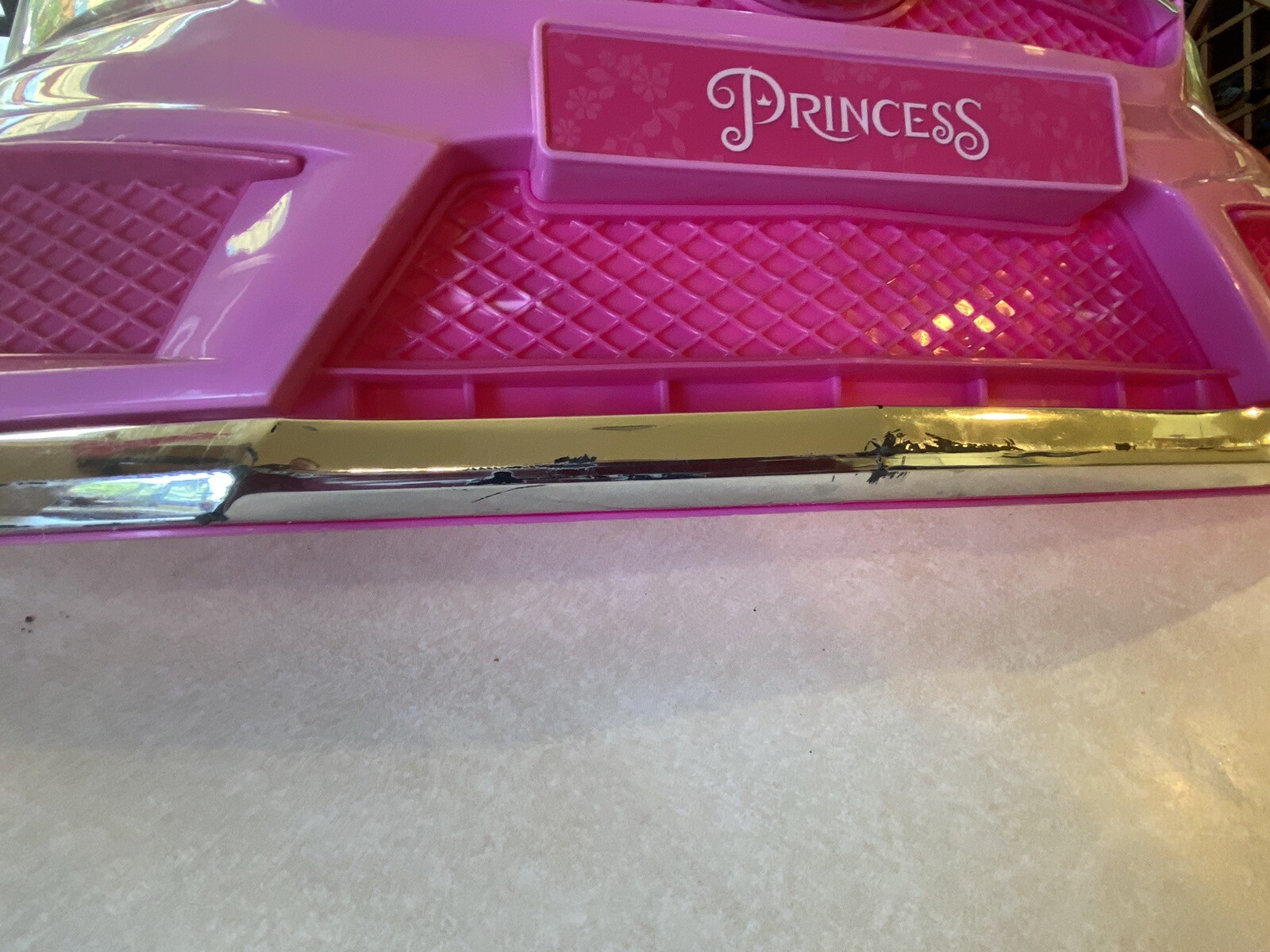Disney Princess Mercedes: Action Wheels: Front Bumper/Grille/Headlight Assembly