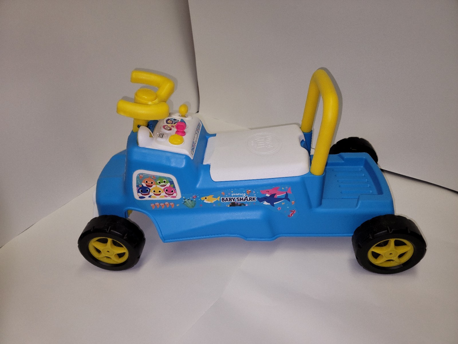 Baby Shark Ride And Scoot Car