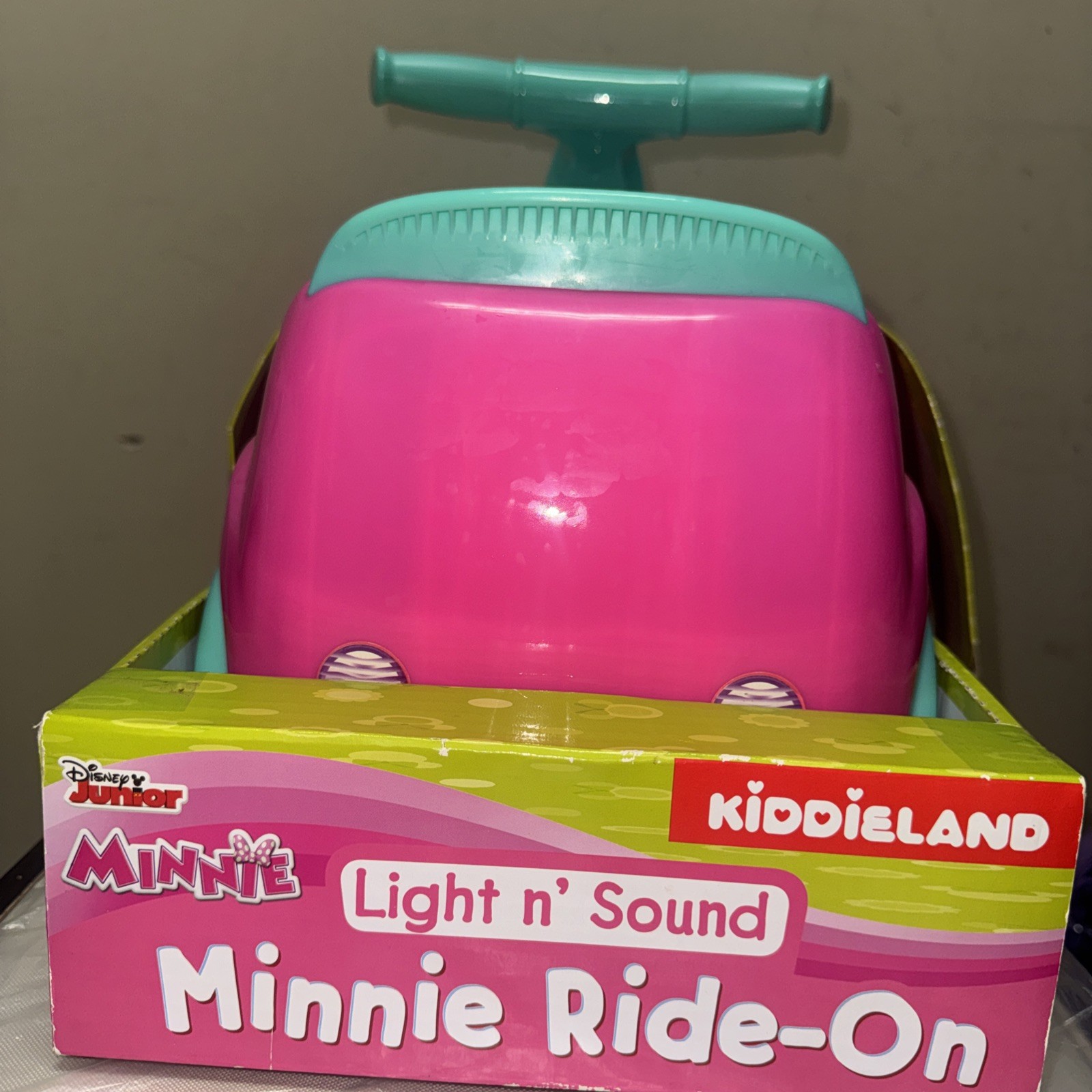 Disney Minnie Mouse Ride-On Car with Lights & Sounds