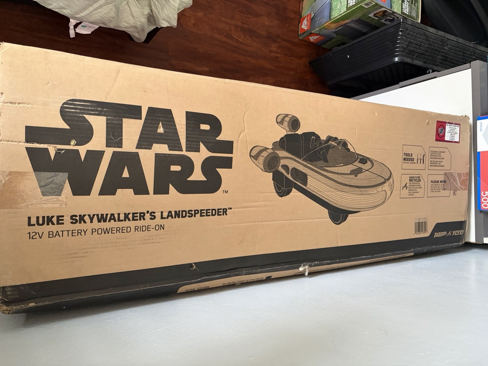 Radio Flyer Star Wars Luke Skywalker’s Landspeeder 12V Battery Ride-On