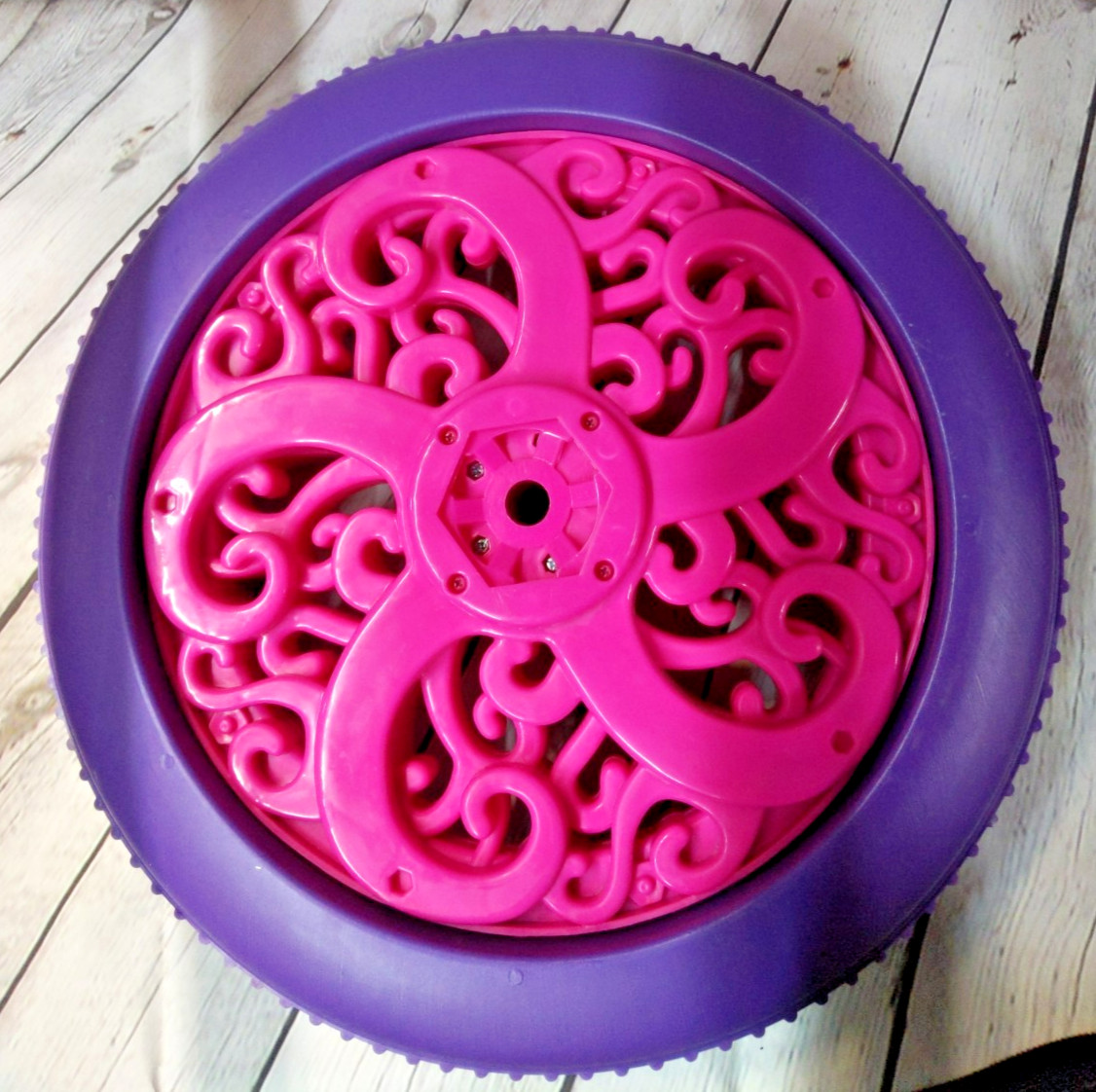 Rare!!! Dynacraft Princess Carriage Front Wheel Set Pink/Purple * Model 8802-64