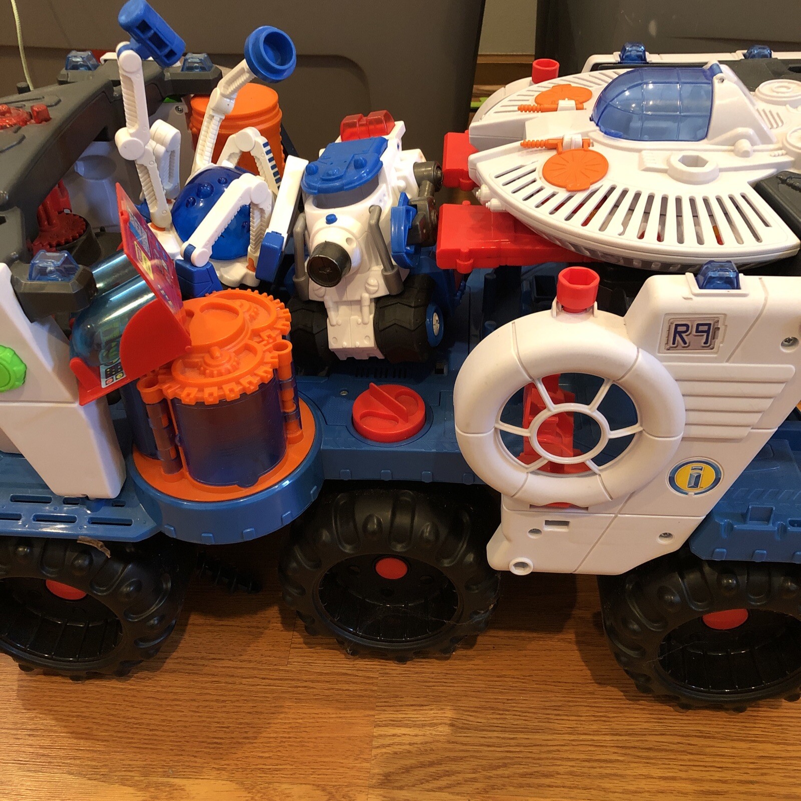 kids Space Truck W Extra Space Toys Missing Battery Cover