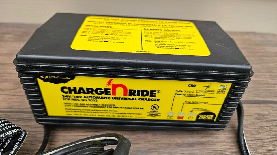 Schumacher CR-2 Charge ‘n Ride Battery Ride On Toy Charger T38