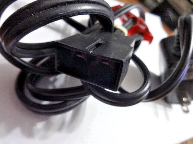 Original OEM Fisher-Price Power Wheels 00801-1483 6V Battery Charger 400mA