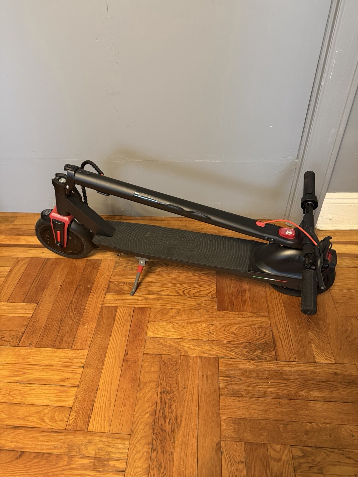 FIAT Folding Electric Scooter – 350W Motor, 15 to 20-Mile – ( Flat Tire)