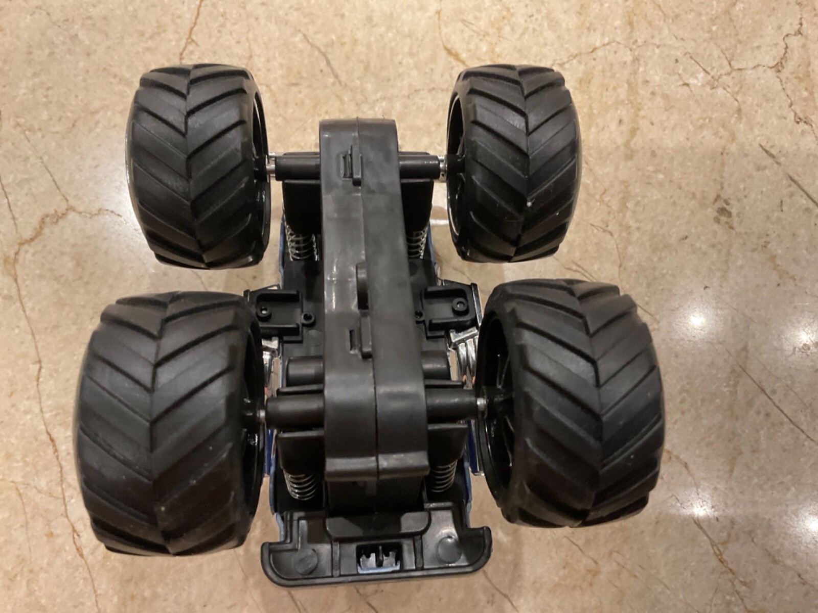 Small kids toy car with springs non branded
