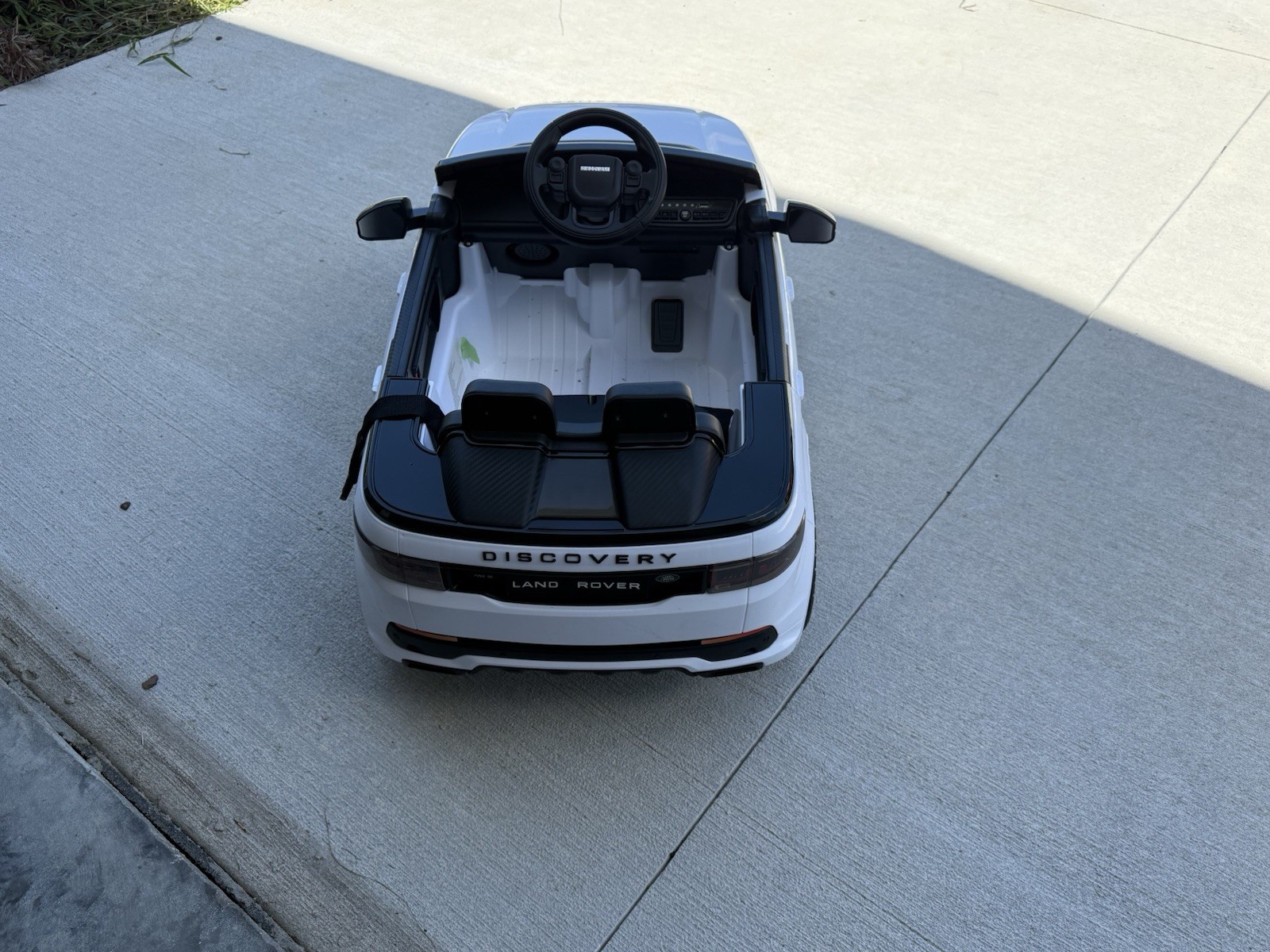Kids 12V Ride On Car Licensed Land Rover Electric Vehicle w/ Remote Control