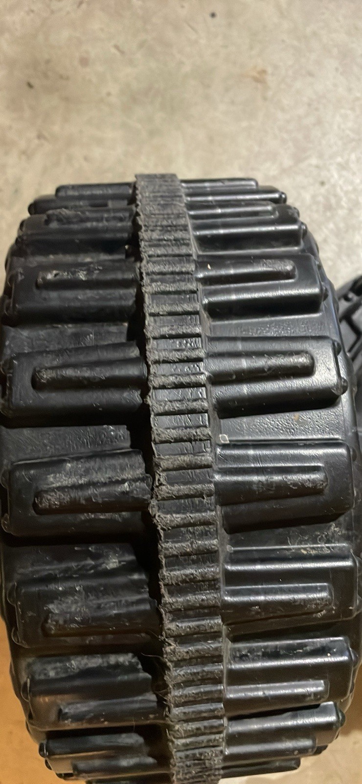 Pair Of Front Wheels For 24v Thunder Tank Ride On Toy