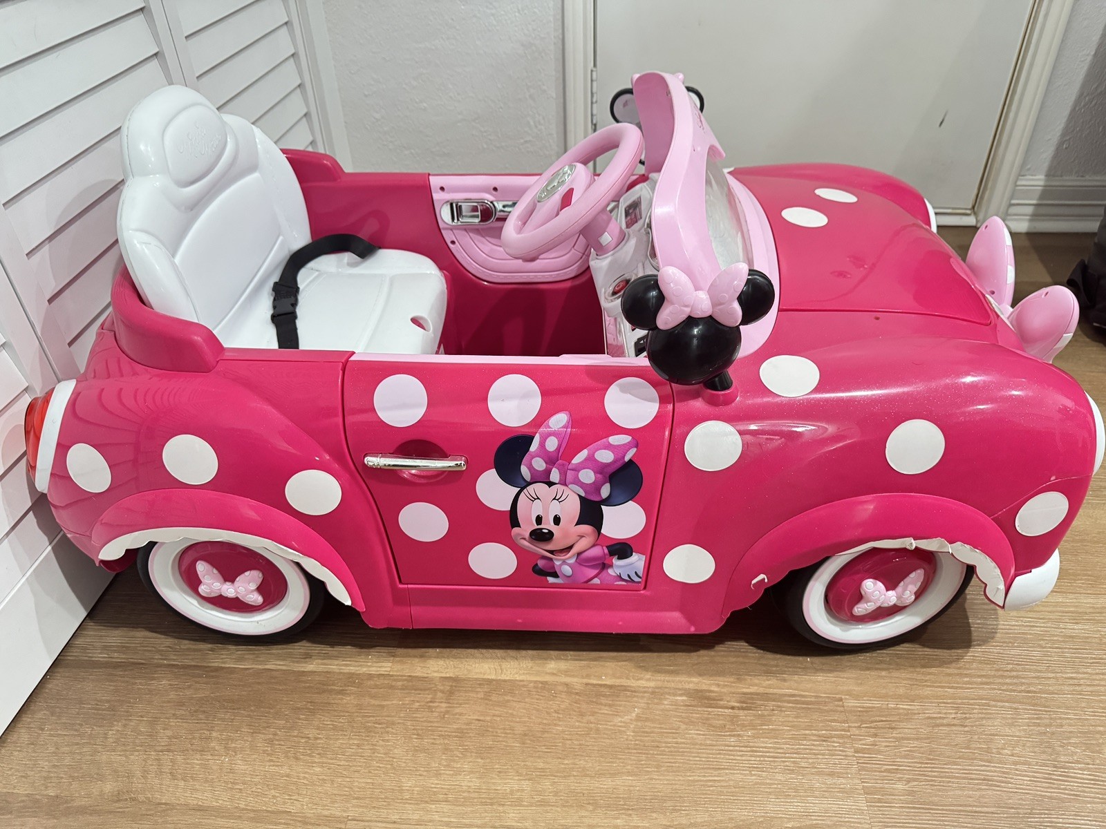Pink Minnie Convertible Car Kids Ride-On Electric Girls Toy Working Headlights