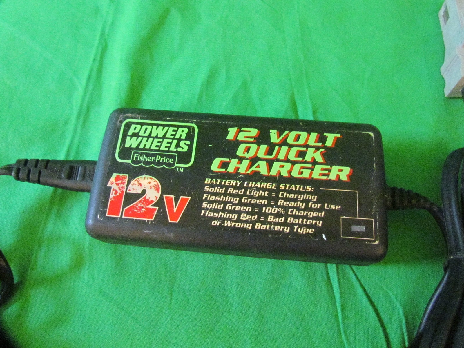 Genuine Fisher Price Power Wheels 12 Volt 2.5A Quick Charger Model 00801-1429