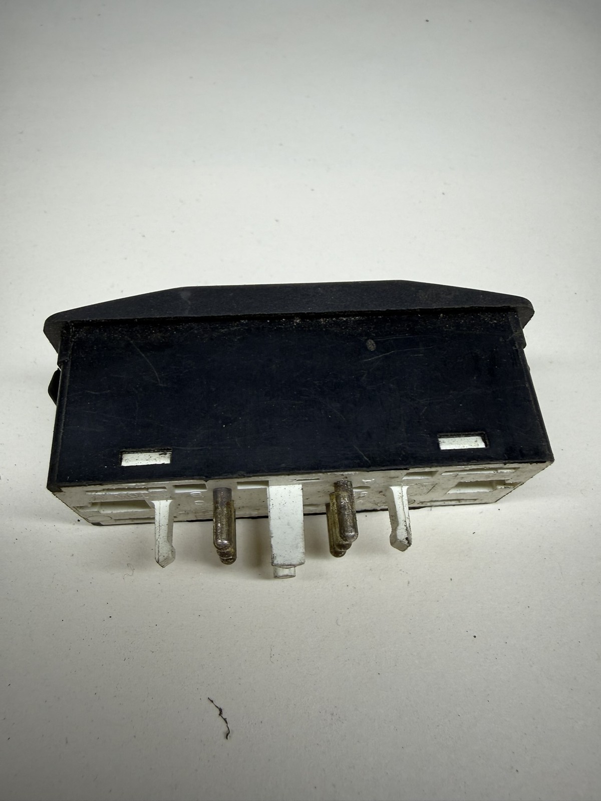 BMW OEM Electric Window Switch (Power Window Switch) 61311378862 fits E34