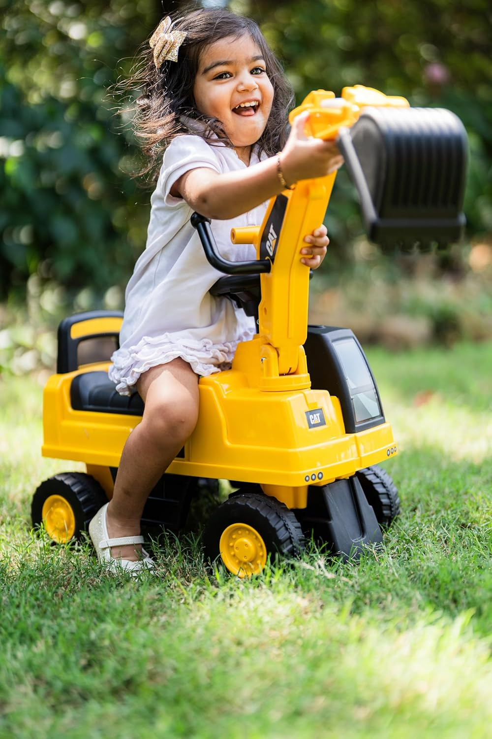 CAT Excavator Push Car – Licensed Caterpillar Ride-On Digger Toy for Kids with R