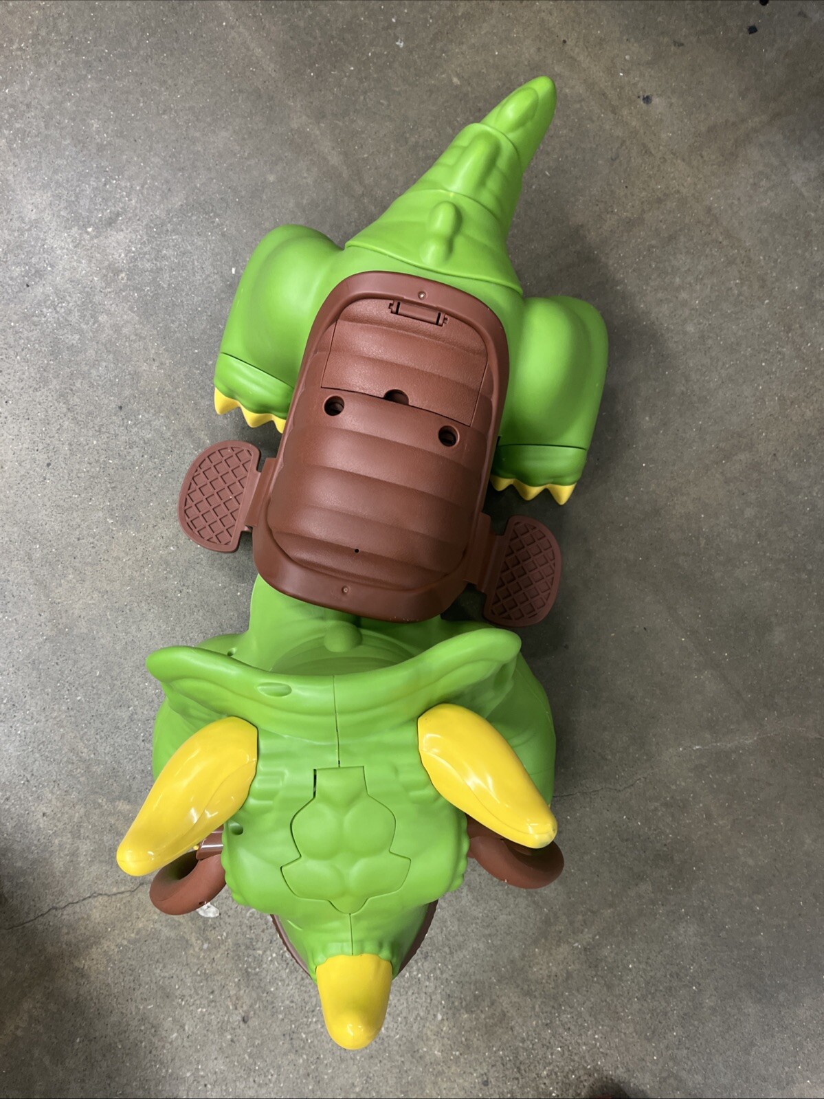 KID TRAX RIDEAMALS Dino Dinosaur Triceratops RIDE-ON TOY Rare HTF 18-30 Mths.