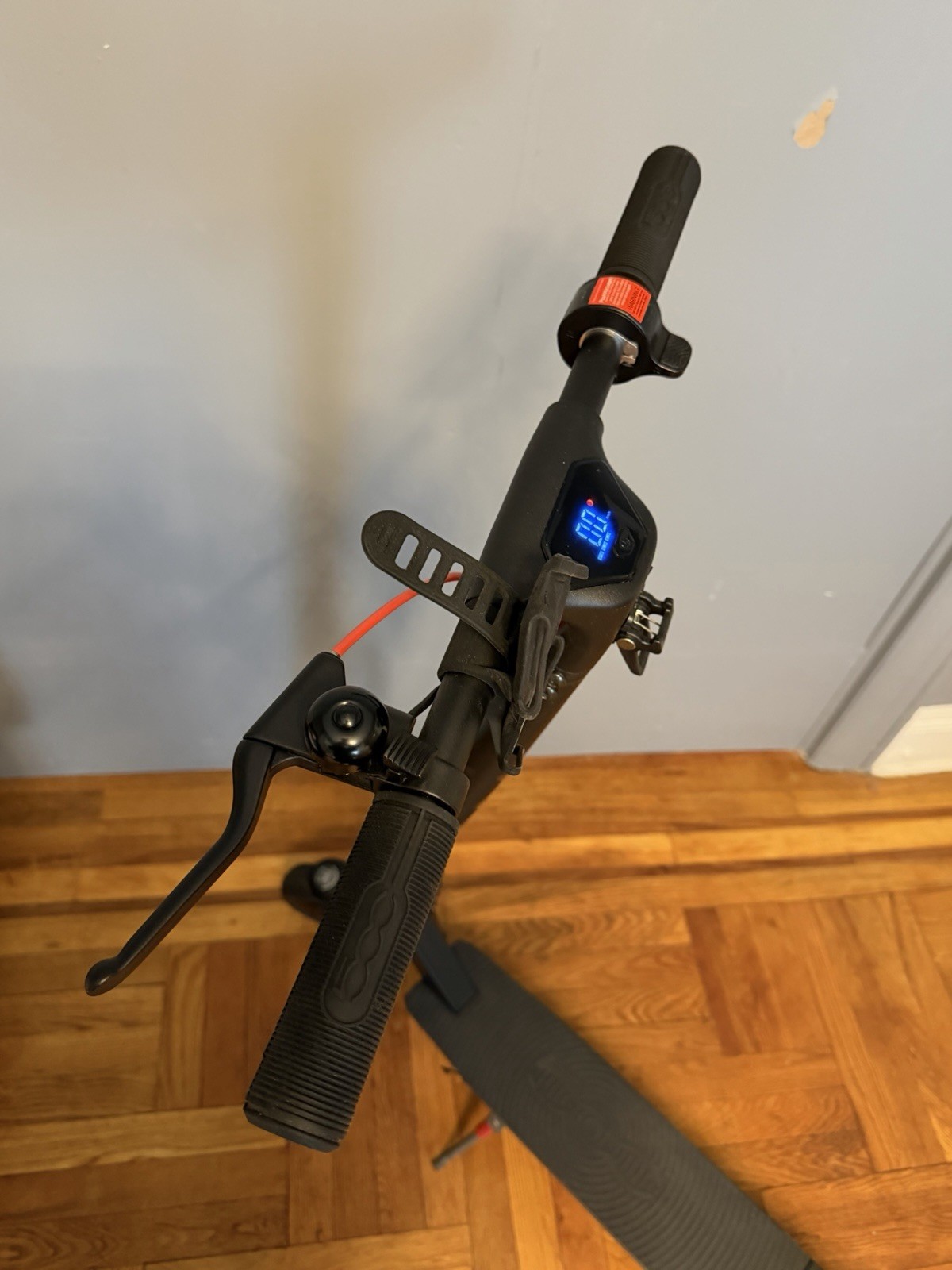 FIAT Folding Electric Scooter – 350W Motor, 15 to 20-Mile – ( Flat Tire)