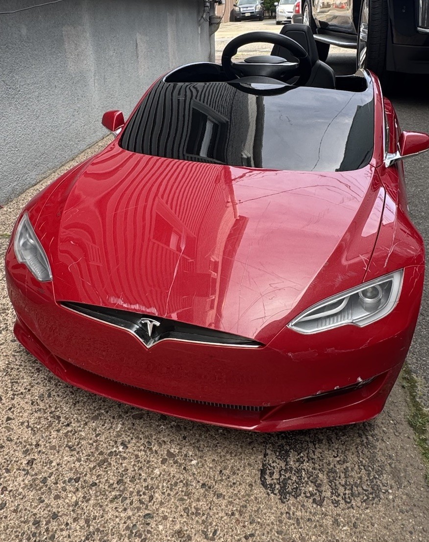 Radio Flyer Tesla Model S Electric Car – Works – W/ Charger