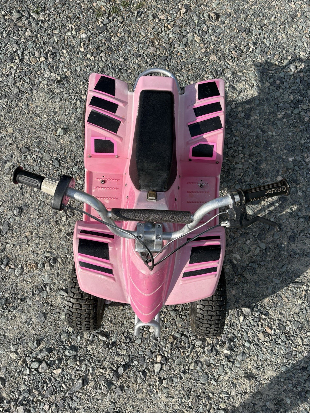 Razor Pink Battery-Powered Ride-On ATV Quad/ Rechargeable Battery Pack