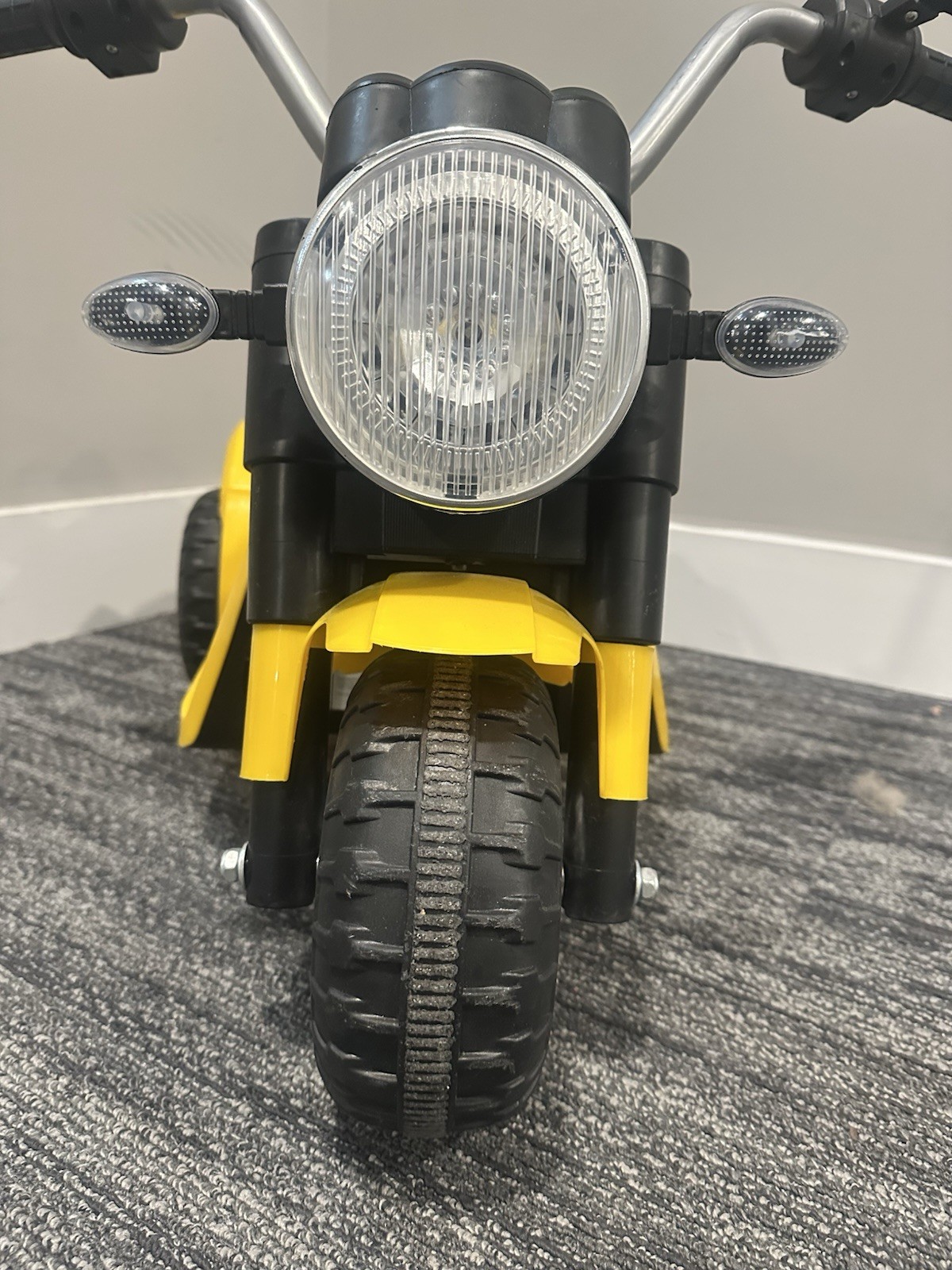 Aosom Kids Electric Pedal Motorcycle 6V Battery Powered