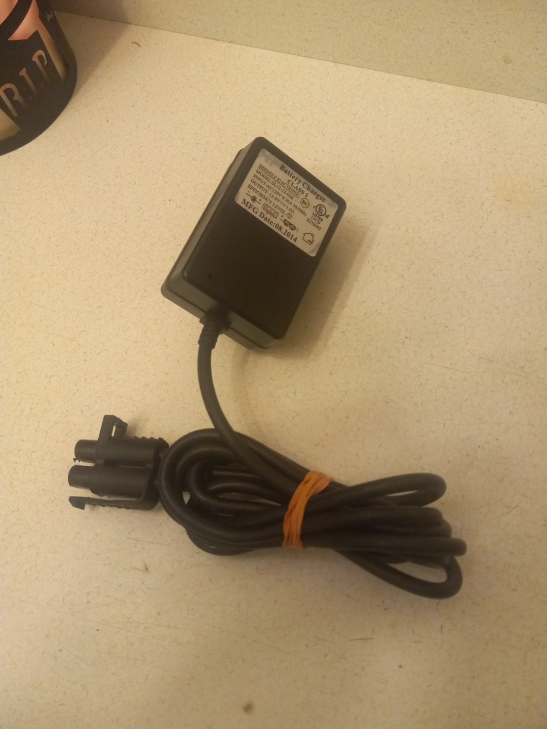 Shengle Electronics 12v 1A Battery Charger Model SL12-12-02E