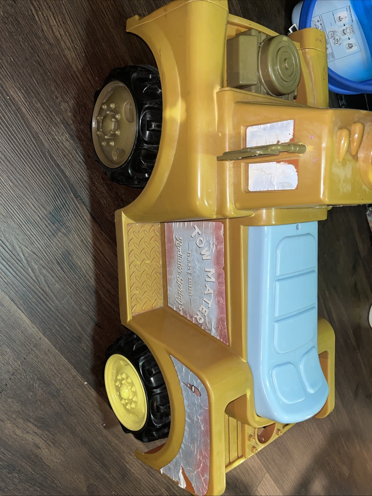 Disney Pixar Cars Tow Mater 6V Battery Powered Ride On Read Description