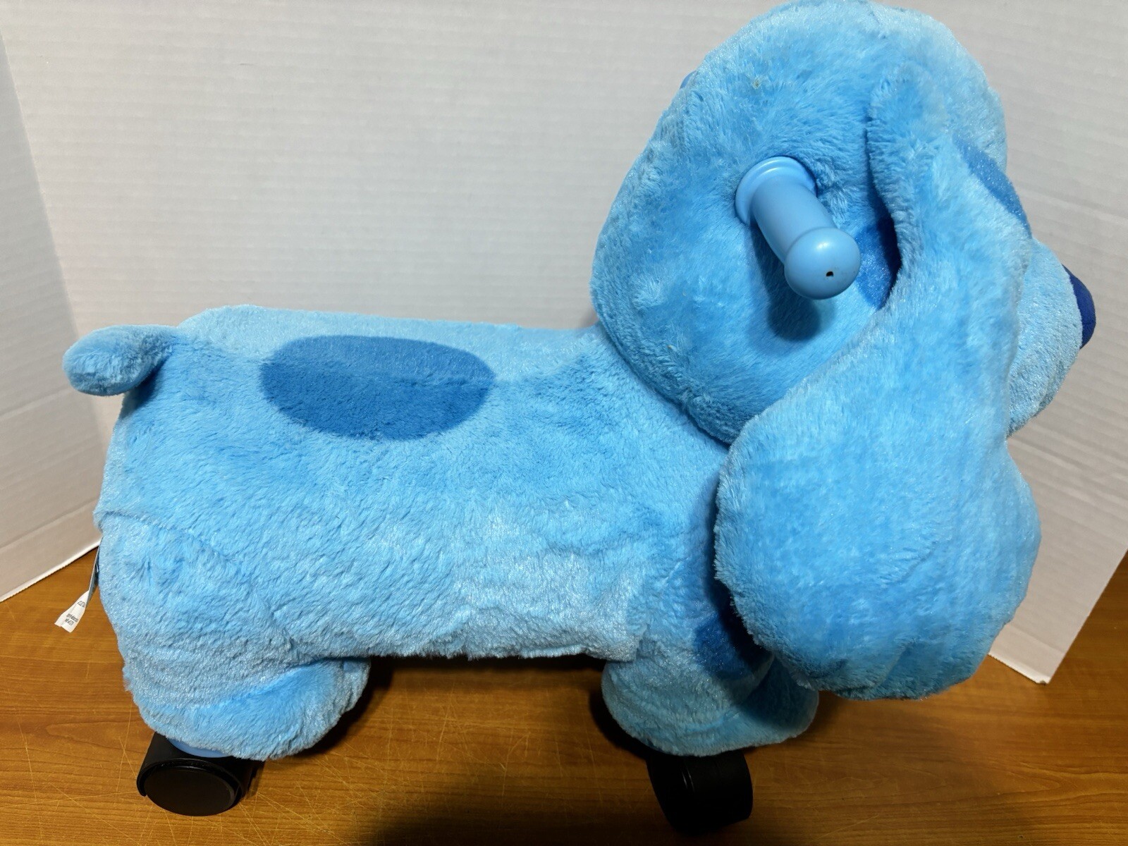 Blue’s Clues Foot to Floor Interactive Ride-On Toy Plush Makes Noise