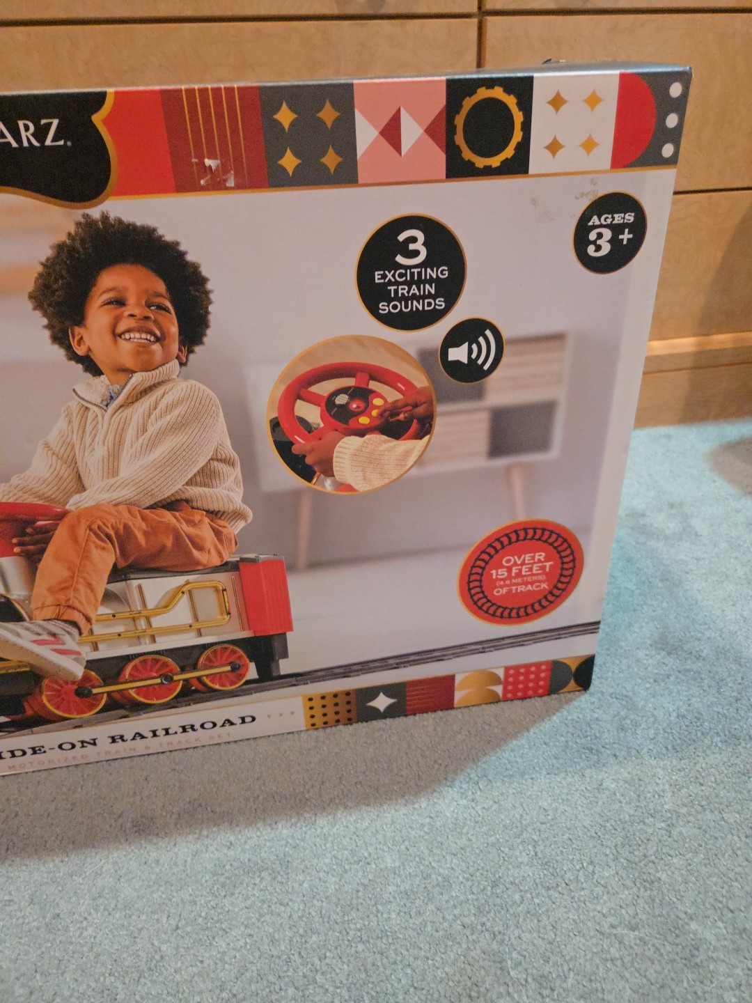 FAO Schwarz Ride-On Motorized Train with LED Light & Over 15 Feet of Track NEW