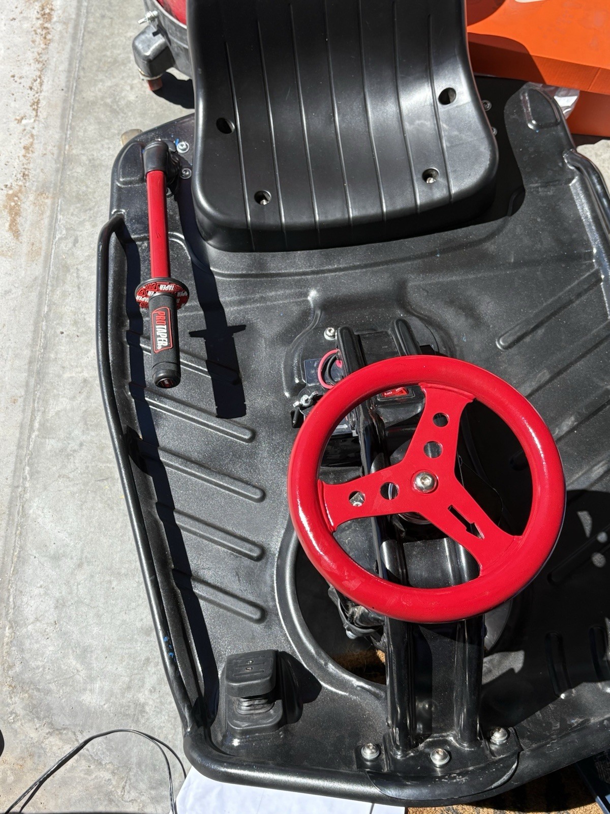 Razor Crazy Cart Electric Ride-On Drifting Go-Kart 24V Black/Red