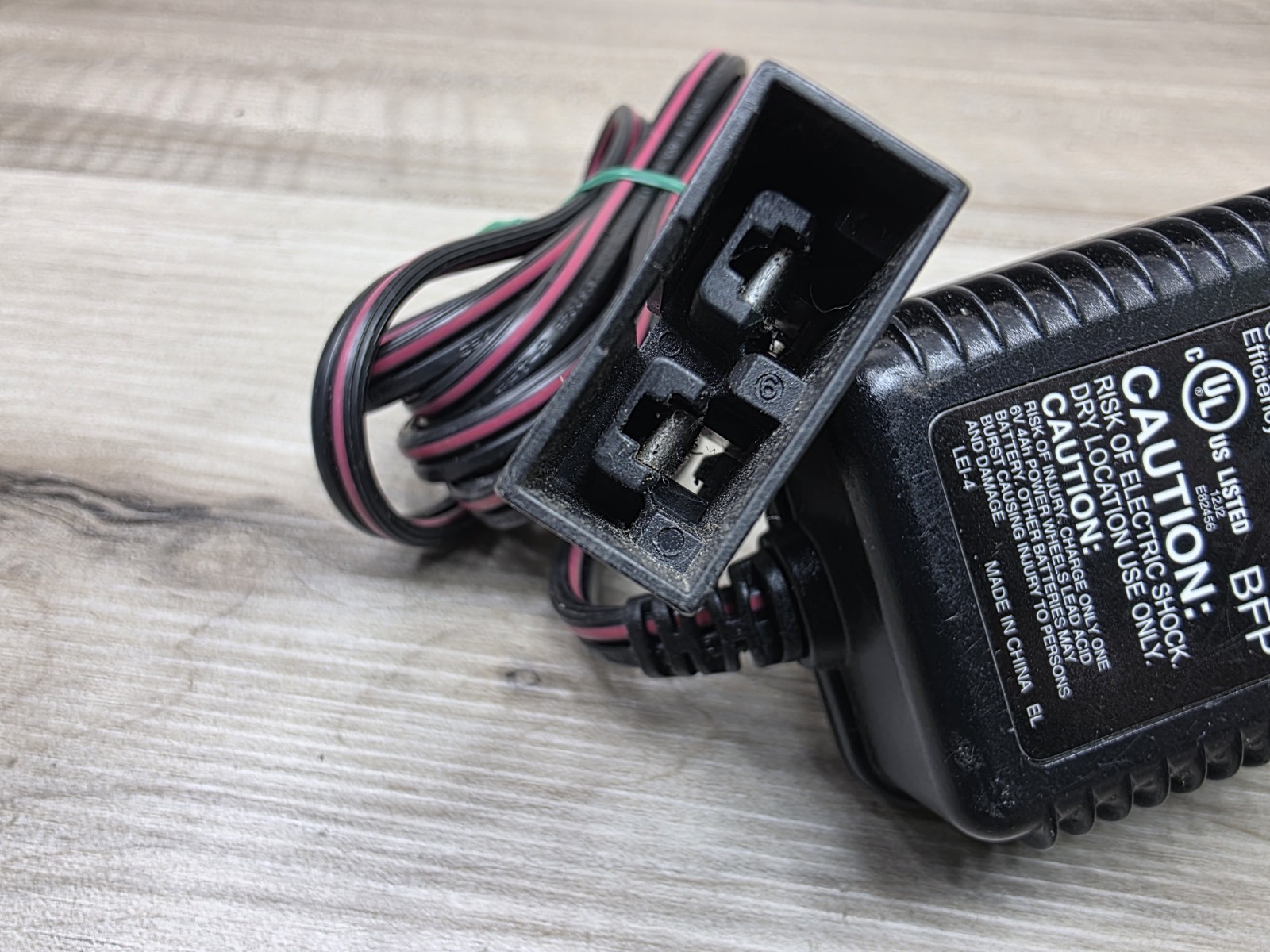 Genuine Fisher Price Power Wheels 00803-1192A Class 2 Battery Charger 6V Oem