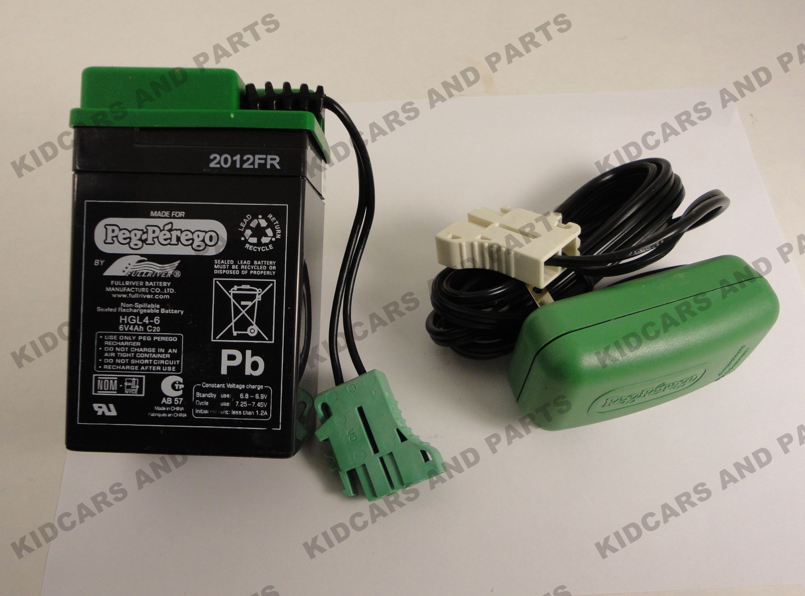 PEG PEREGO 6 VOLT 4 AH 6 VOLT 6 V BATTERY AND CHARGER COMBO IAKB0509 MECB0037U