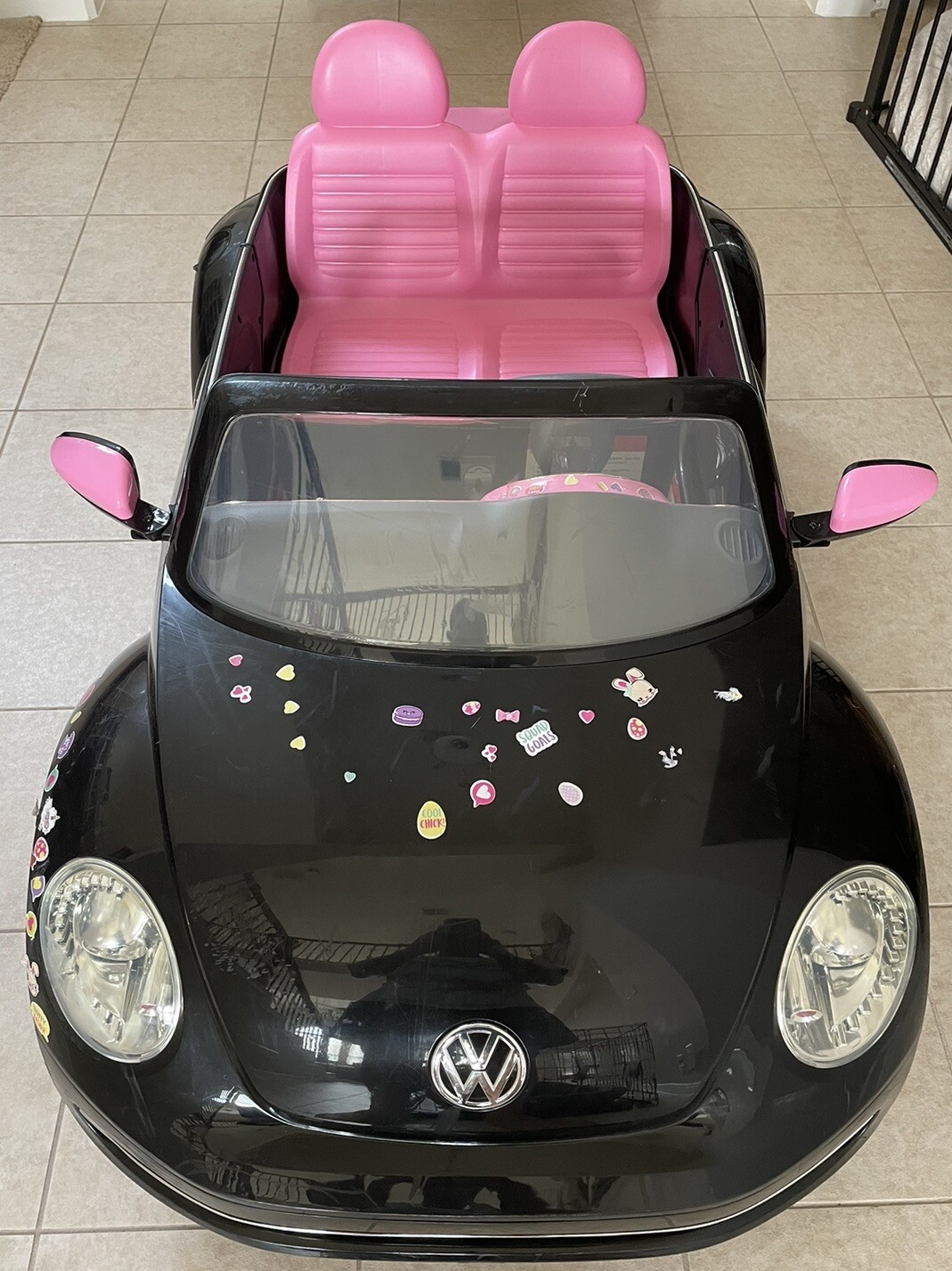 Kid Trax Pacific Cycle Black Pink Volkswagen Beetle Ride On Electric Car 2-Seat