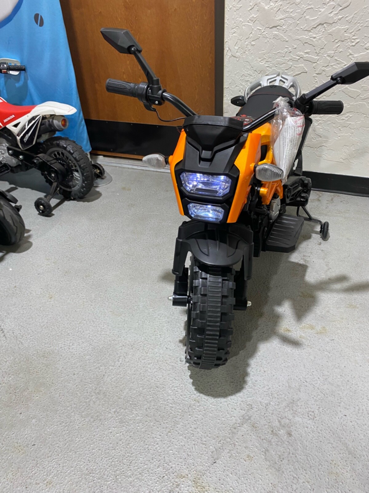 Brand New Ride On Car Motorcycle with Training Wheel, Built in Music System