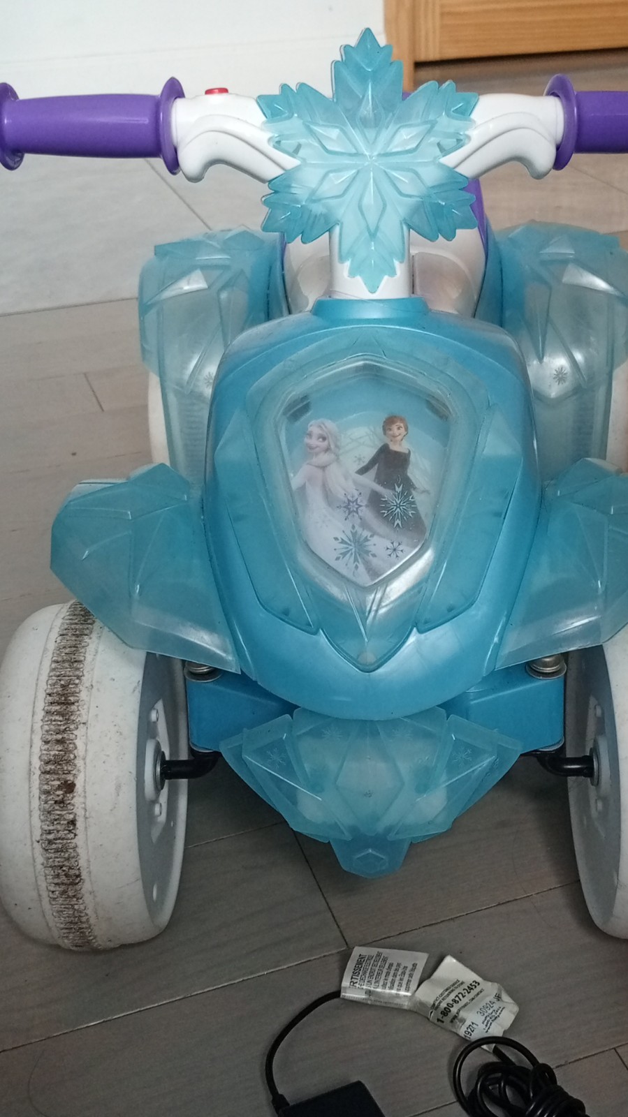 Disney Frozen Battery Operated Ride-On Toy Blue with Light-Up Panel