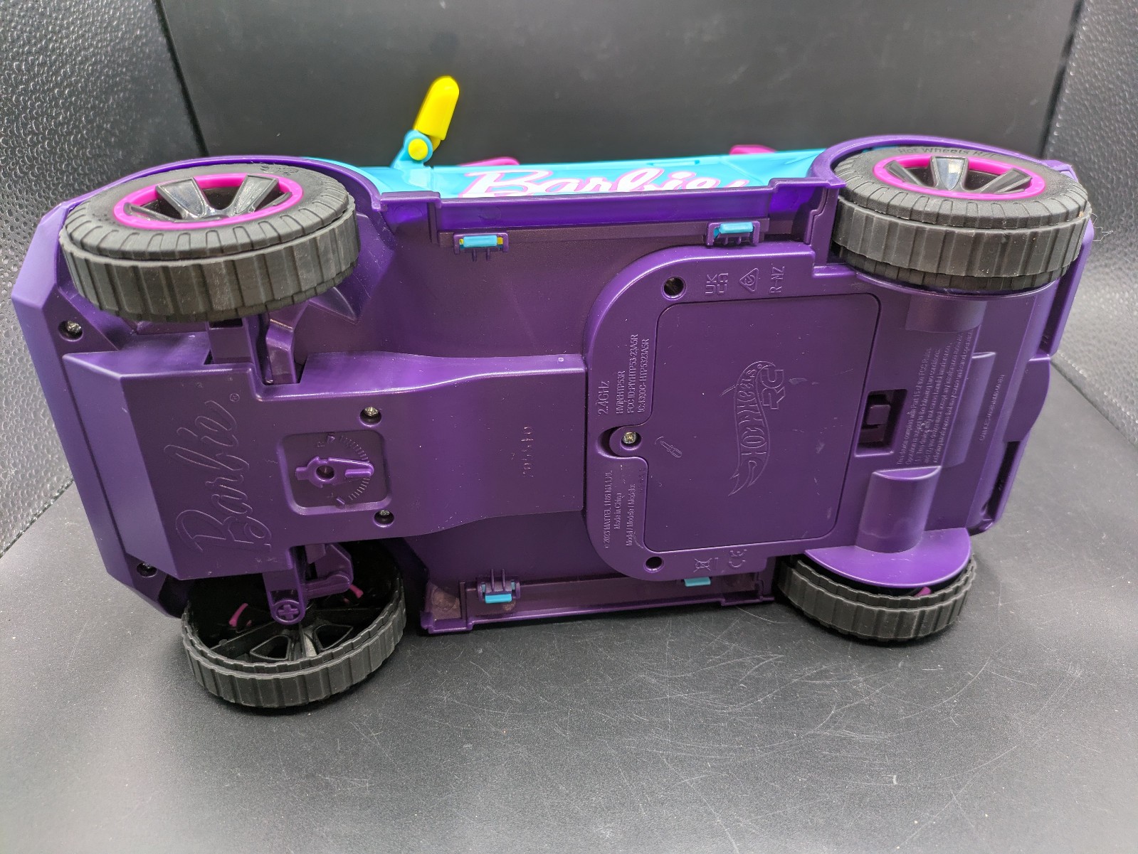 Barbie RC SUV Hot Wheels Remote Control Vehicle Blue Purple Pink (missed remote)