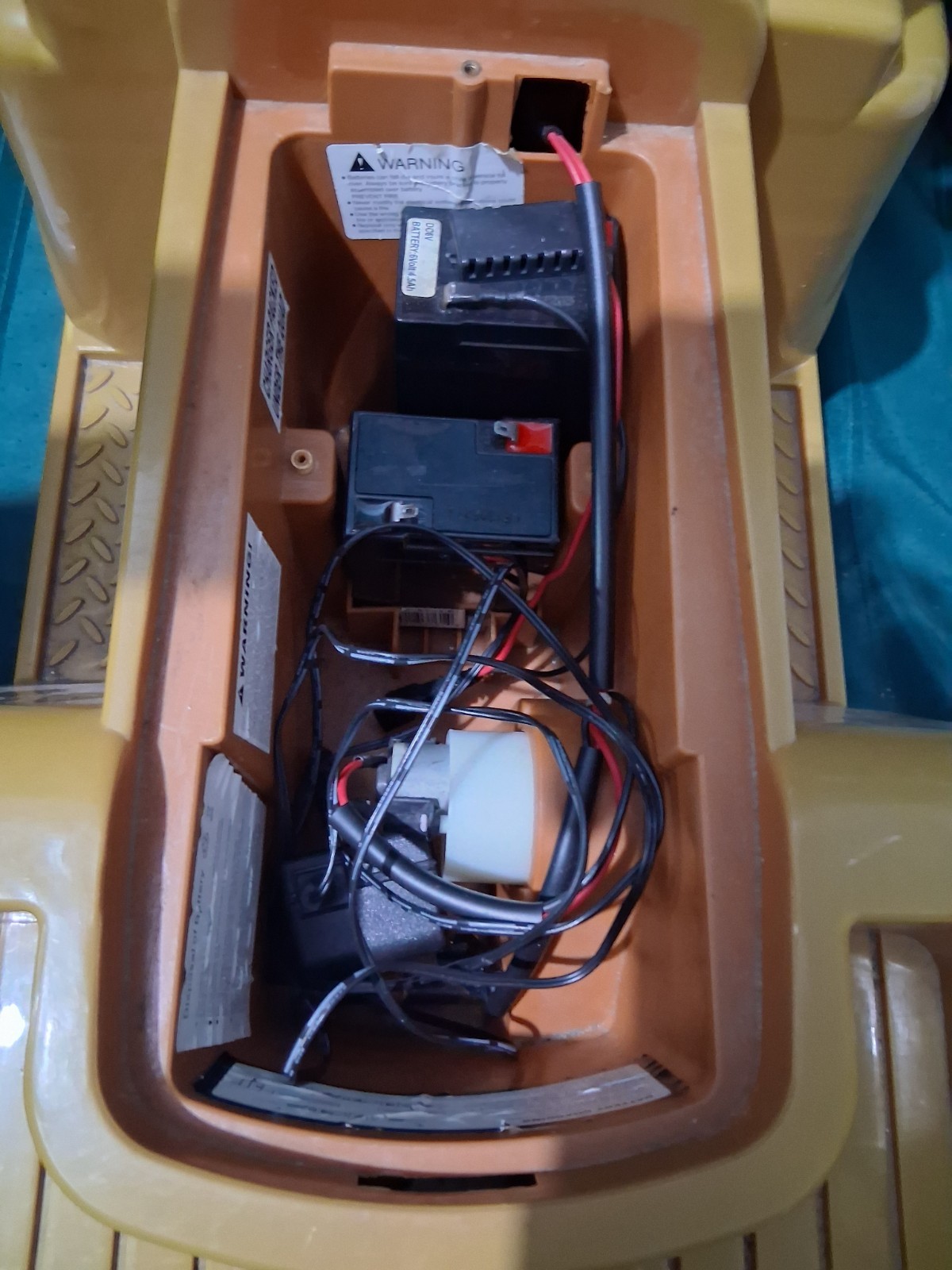 Disney Pixar Cars Tow Mater 6V Battery Powered Ride On WP729