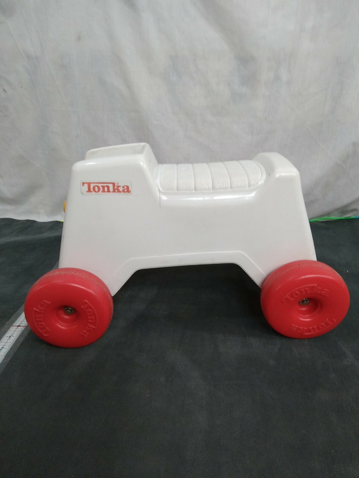 Tonka Ride On Toy With 2 Interchangeable Heads preowned