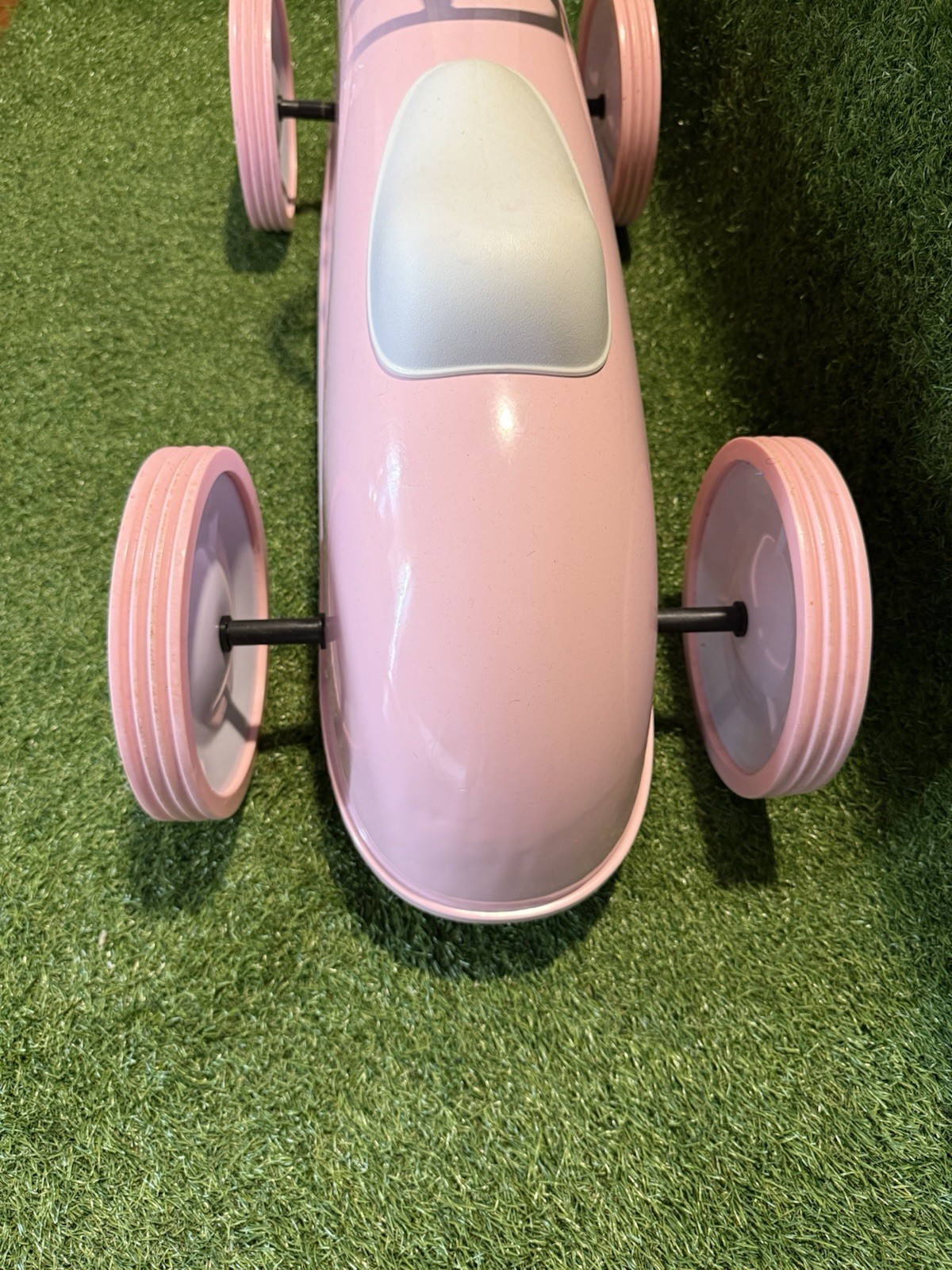 FAQ Schwarz Retro Pink Ride On Kids Car