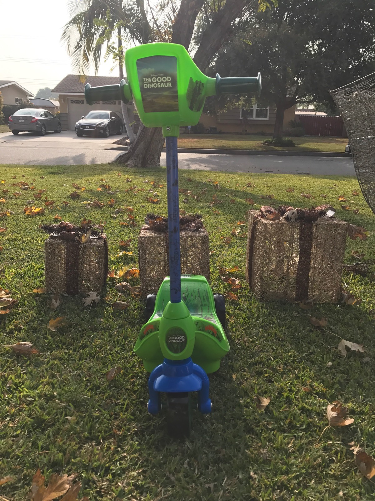 Huffy Disney Pixar The Good Dinosaur 6v Battery Powered Ride on Scooter