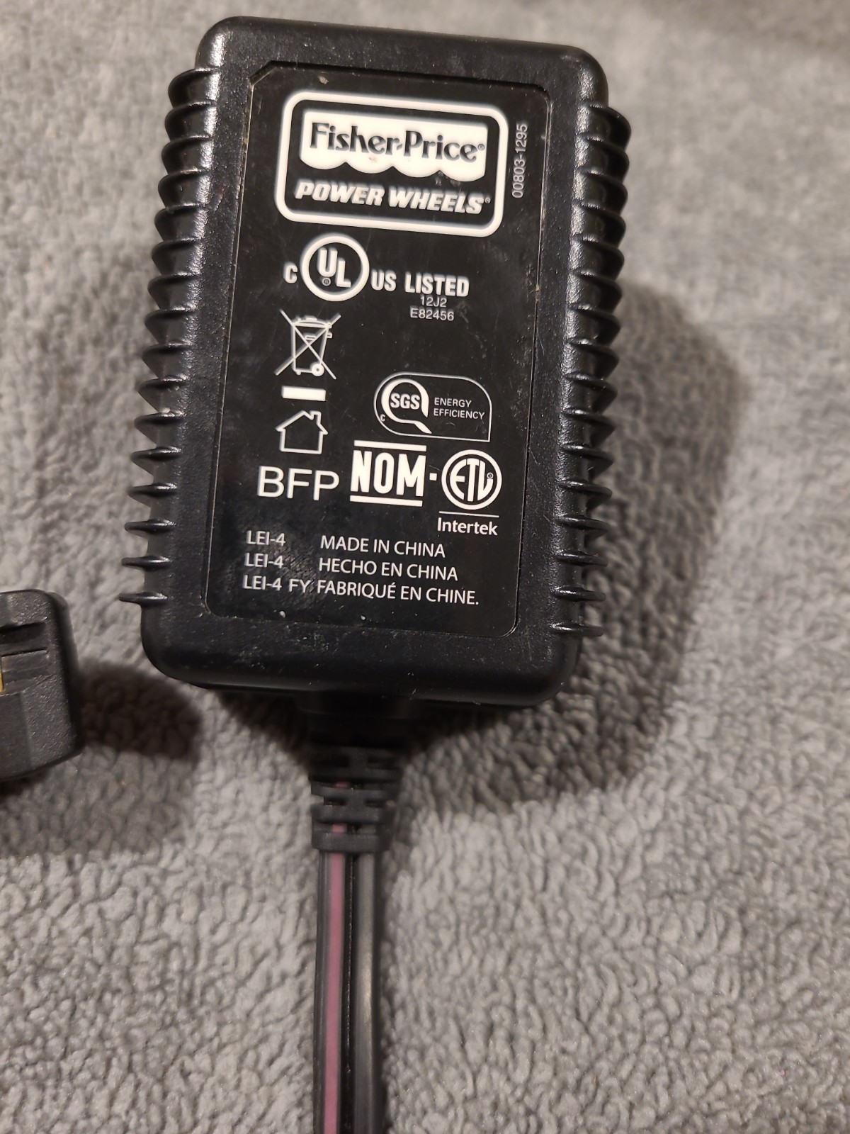 Fisher Price Power Wheels 00801-1778 Class 2 Battery Charger 12 Volt – Working!