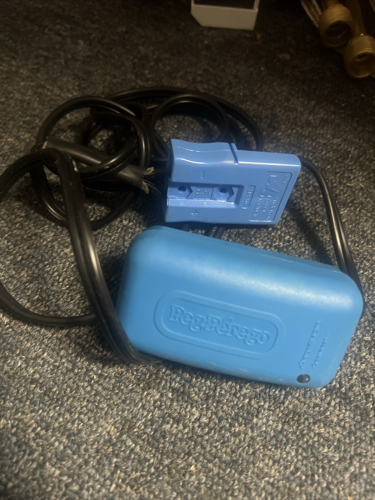 Peg Perego Genuine OEM 12V Battery Charger Blue Model 25200018 12V Fr Shipping