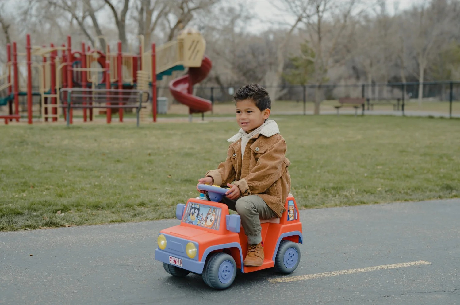 6V Battery Powered Ride on Car with Sounds, Kids Ages 2+