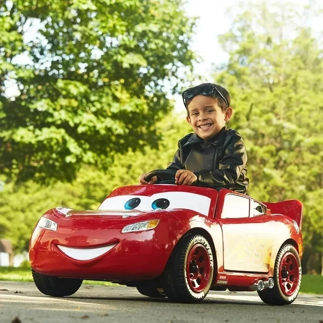 Disney Cars Lightning McQueen Battery-Powered Vehicle w/ Sound Effects, Ages 3+