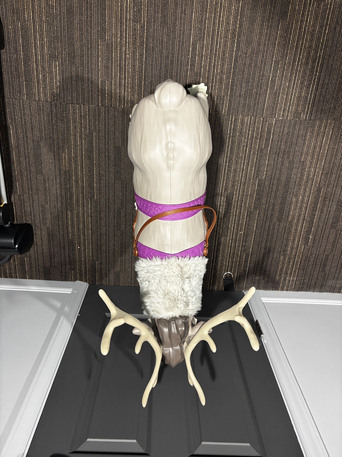 Disney Frozen 2 Playdate Ride-On Sven Reindeer Child Size Toy makes Sounds