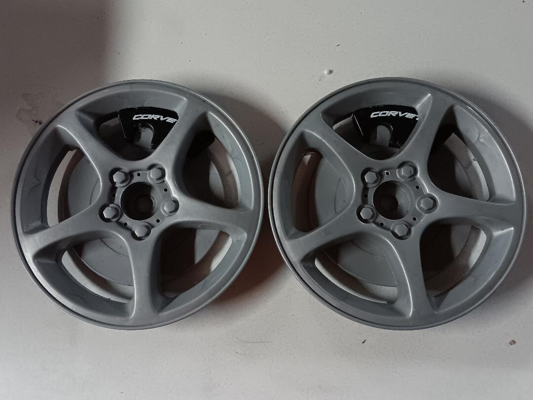LOT OF 2 – CORVETTE SAFETY 1ST POWER WHEELS 5SPOKE HUB CAPS