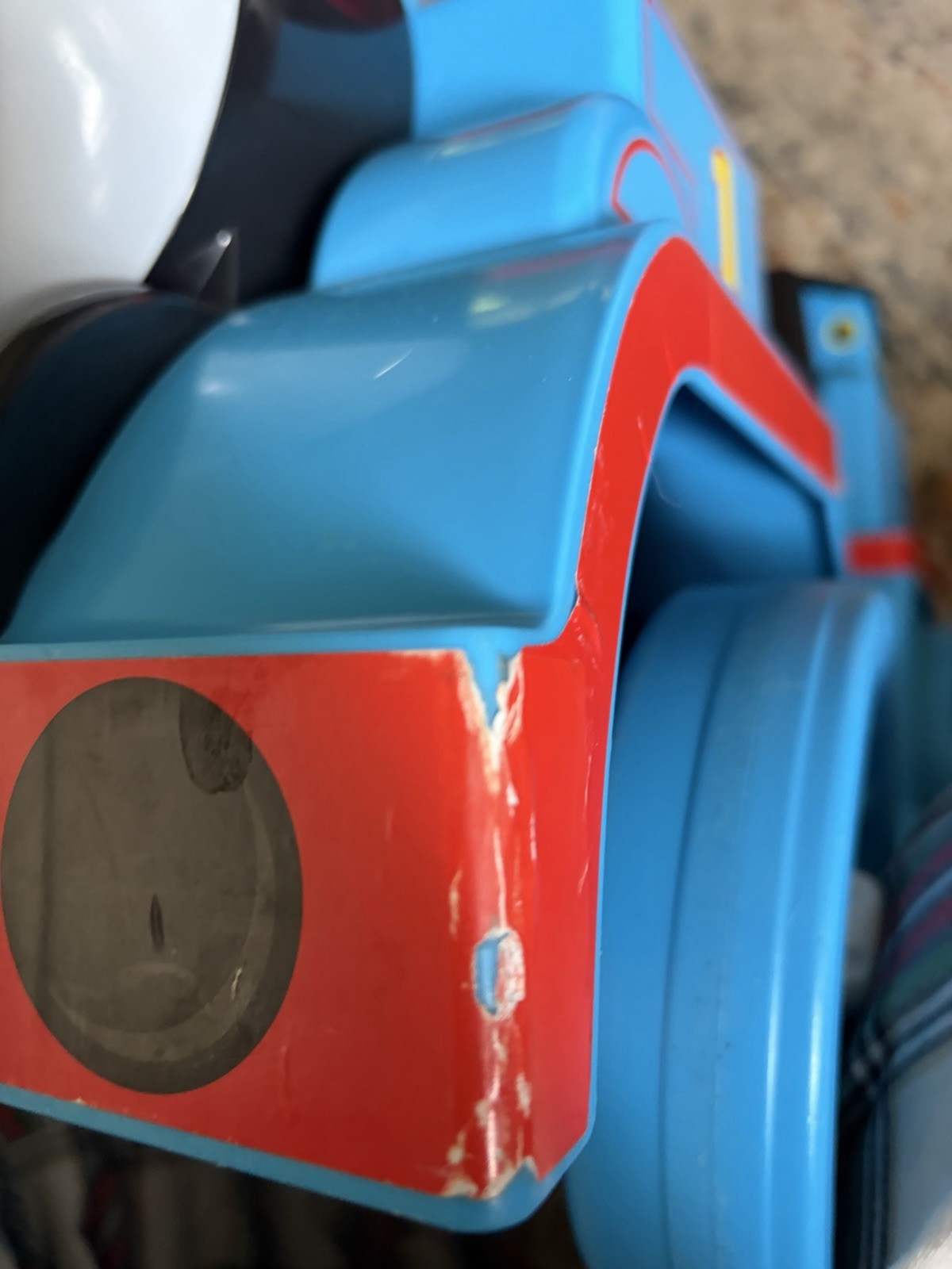 Fisher Price Power Wheels Ride-on Thomas & Friends Thomas the Train with Track